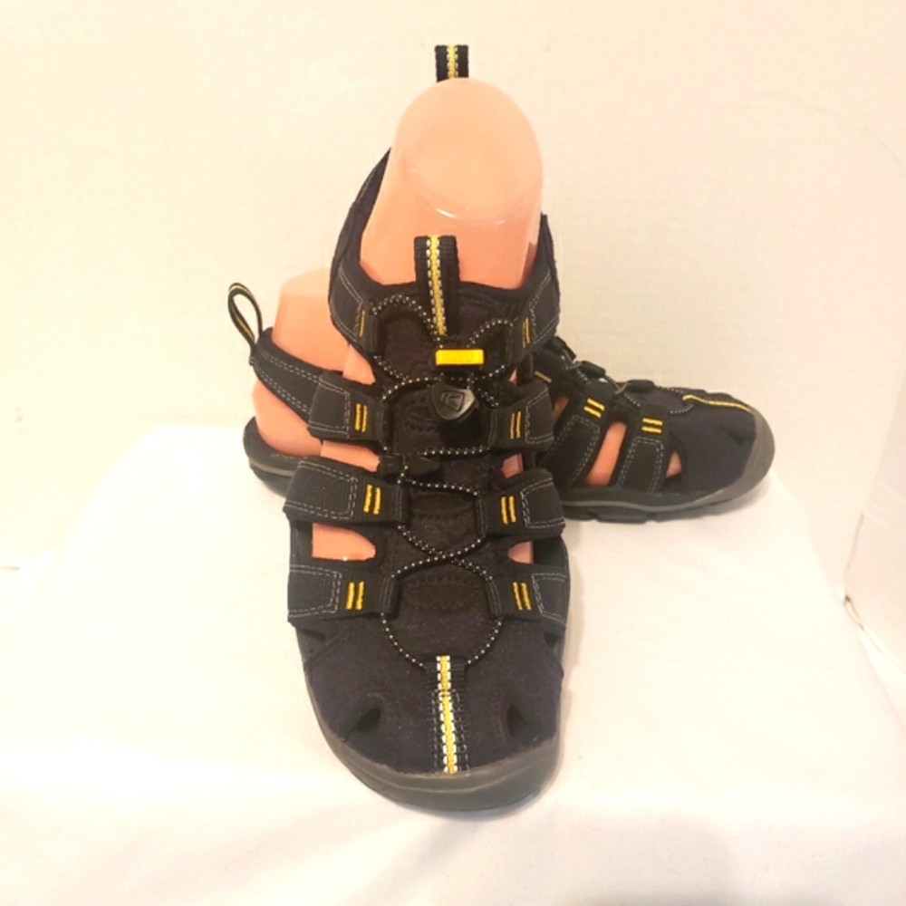 KEEN Clearwater Cnx Black and Yellow Draw String Sandals Woman's Sz 7.5 1008770